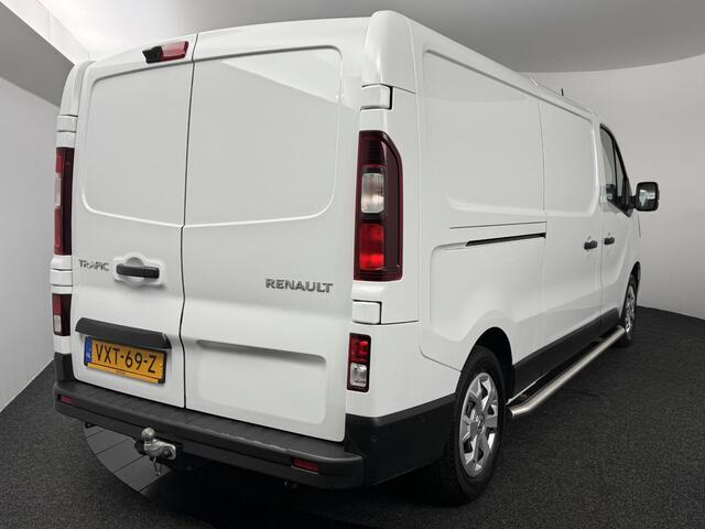 Renault TRAFIC 2.0 dCi 130 T30 L2H1 Work Edition | Navigatie | Achteruitrijcamera | Betimmering | Trekhaak | Sidebars
