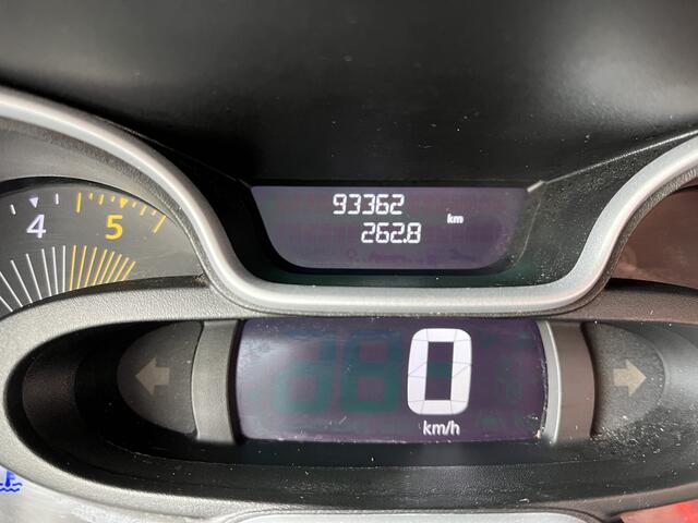 Renault TRAFIC Passenger 1.6 dCi Grand Expression Energy BTW / BPM vrij marge Lengte 2 Airco Cruise control Navigatie PDC 1e eigenaar Combi Kombi Passenger Groepsvervoer Taxi Personenbus