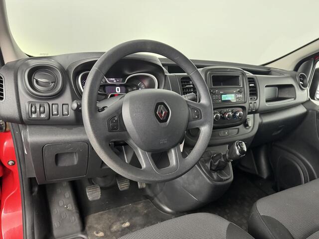 Renault TRAFIC 1.6 dCi 95 T27 L1H1 Comfort | AIRCO | CRUISE CONTROL | IMPERIAAL | TREKHAAK | DEALER ONDERHOUDEN |