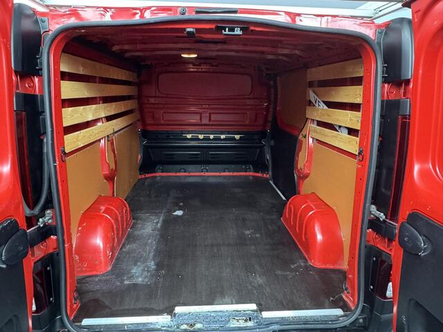 Renault TRAFIC 1.6 dCi 95 T27 L1H1 Comfort | AIRCO | CRUISE CONTROL | IMPERIAAL | TREKHAAK | DEALER ONDERHOUDEN |