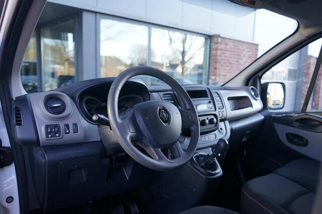 Renault TRAFIC 1.6 dCi T27 L1H1 Comfort , Bluetooth, Trekhaak, 3-zitter, 1e-eigenaar, Nieuwe OH-Beurt.