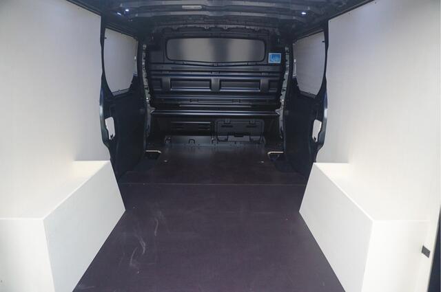 Renault TRAFIC 170PK L2H1 LUXE EDC AUT BPM VRIJ!! Navi, LM Velg, Betimmering, Trekhaak, 2x Schuifdeur!! NR. 146