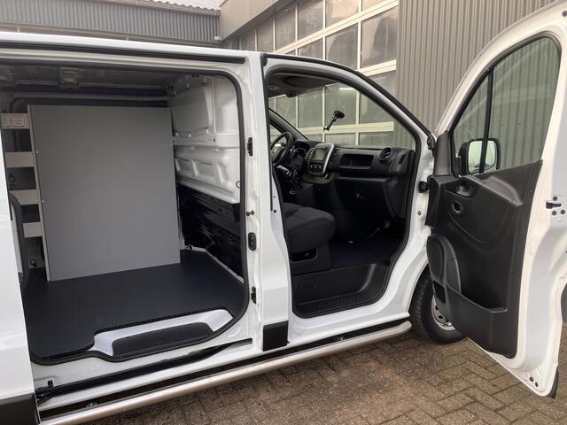 Renault TRAFIC 1.6 dCi L1H1 2x Schuifdeur Kastinrichting Airco Cruise controle Kastinrichting 3-Persoons Telefoonverbinding Parkeersensoren achter Sitebars 1e eigenaar Euro 6 Dealer onderhouden