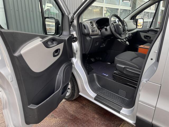 Renault TRAFIC 1.6 dCi T27 L1H1 BTW vrij!! Airco Cruise control Bluetooth telefoon voorbereiding Parkeersensoren achter Schuifdeur rechts Betimmering in laadruimte ex overheid Euro 6 ook ideaal voor ombouw camper