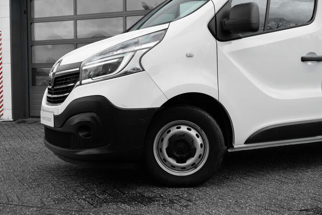 Renault TRAFIC 2.0 dCi 120 PK T29 L2H1 GB | Imperiaal met trap | Trekhaak | Bijrijdersbank | Airco | PDC | incl. Bovag rijklaarpakket met 12 maanden garantie |