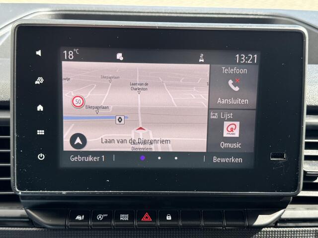 Renault TRAFIC 2.0 dCi 150 T29 L2H1 DC Business AUTOMAAT | AIRCO | CRUISE CONTROL | TREKHAAK NAVIGATIE | CAMERA | PARKEER SENSOREN VOOR + ACHTER |