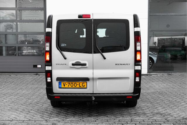 Renault TRAFIC 1.6 dCi T29 125 PK L2H1 Dubbele Cabine Luxe | Trekhaak | Camera | Airco | Cruise | NAVI | Side Steps | 2000 kg trekgewicht | | incl. Bovag rijklaarpakket met 12 maanden garantie |