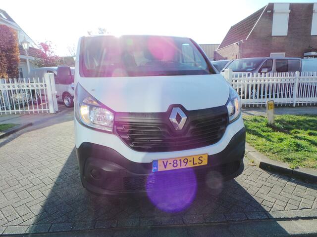 Renault TRAFIC 1.6 dCi T29 L2H1 Comfort Energy Airco,Cruise,Navi,Pdc,Trekhaak 3 persoons