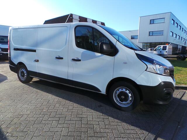 Renault TRAFIC 1.6 dCi T29 L2H1 Comfort Energy Airco,Cruise,Navi,Pdc,Trekhaak 3 persoons