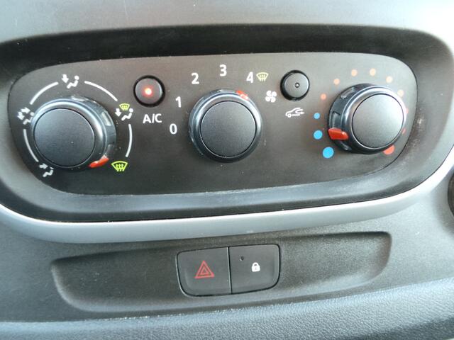 Renault TRAFIC 1.6 dCi T29 L2H1 Comfort Energy Airco,Cruise,Navi,Pdc,Trekhaak 3 persoons