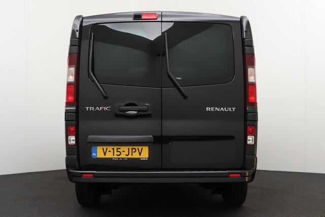 Renault TRAFIC 2.0 Aut. 150 PK L2H1 DC 5-Pers Camera Dodehoek Climate Stoelverw