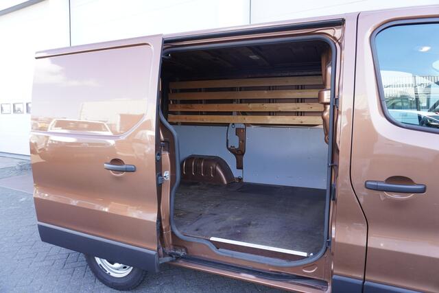 Renault TRAFIC 1.6 dCi EURO 6 - Airco - Navi - Cruise - ¤ 10.900,- Excl.