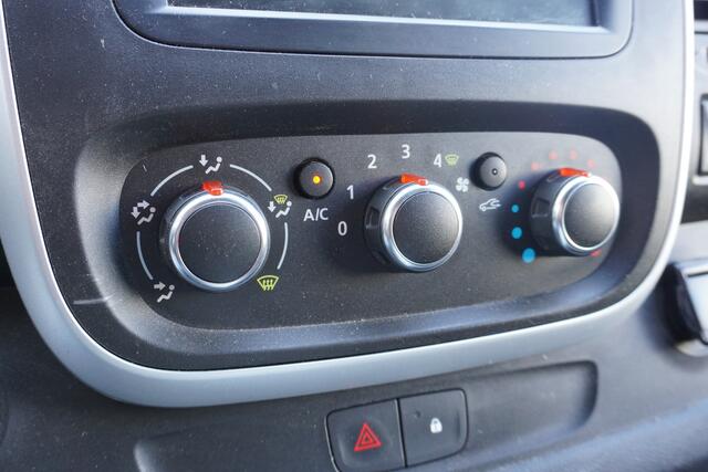 Renault TRAFIC 1.6 dCi EURO 6 - Airco - Navi - Cruise - ¤ 10.900,- Excl.