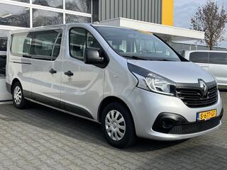 renault-trafic-passenger-9-persoons