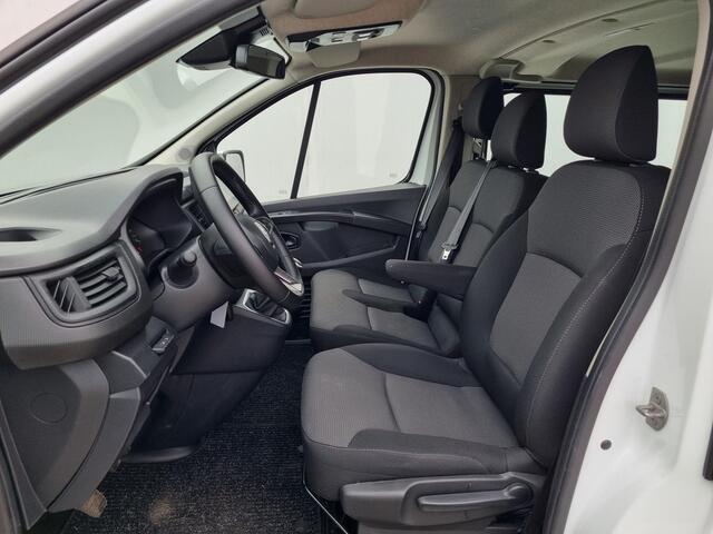 Renault TRAFIC 2.0 dCi 130 T29 L2H1 DC Work Edition / Trekhaak (2500KG Trekgewicht) / 6 Persoons / Navigatie / Camera / Airco