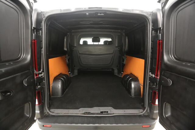 Renault TRAFIC 1.6 dCi T29 L2H1 | Dubbele Cabine | 5 Persoons | Airco Cruise Camera Navi Trekhaak PDC 18''LMV