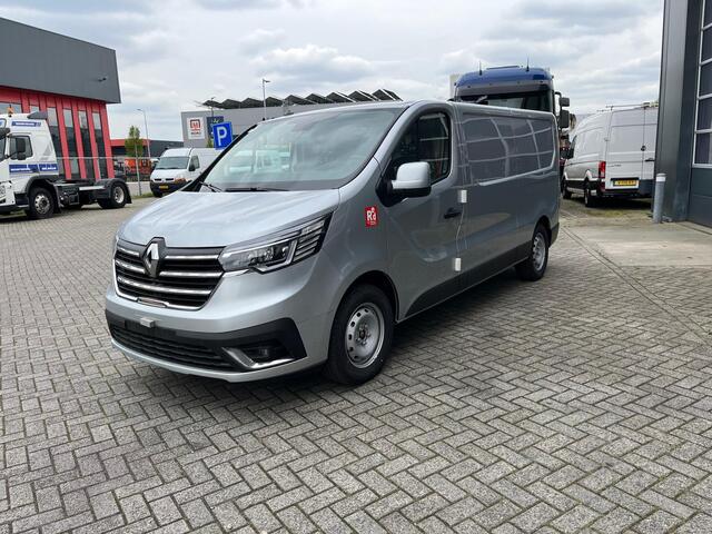 Renault TRAFIC E-Tech Red L2 H1 (NEW), Nav, Camera, Apple play