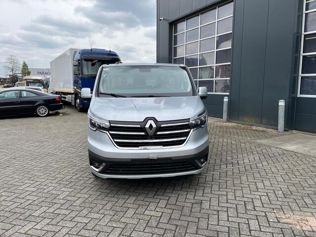 Renault TRAFIC E-Tech Red L2 H1 (NEW), Nav, Camera, Apple play