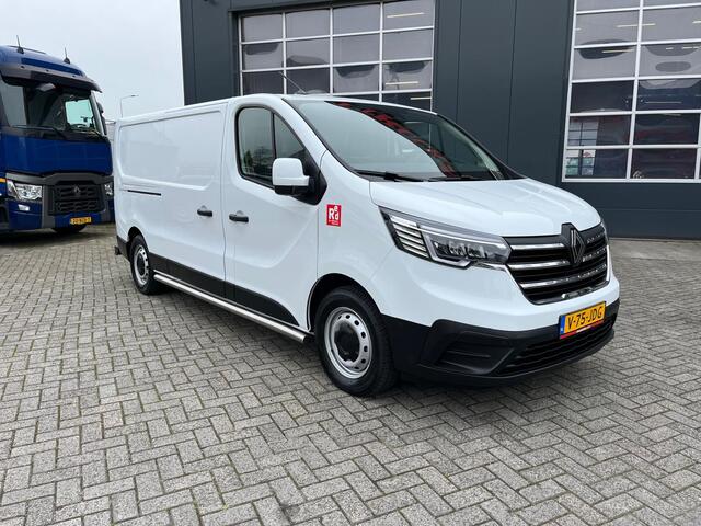 Renault TRAFIC E-Tech Red L2 H1, Nieuwstaat/New condition, Lees omschrijving/Read description