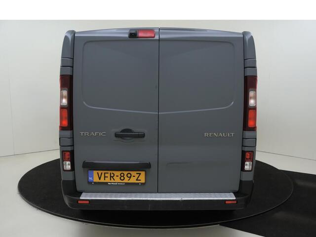 Renault TRAFIC 2.0 dCi 145 T29 L2H1 Luxe Navigatie | Climate Control | Cruise Control | Parkeersensoren Achter | Camera Achter