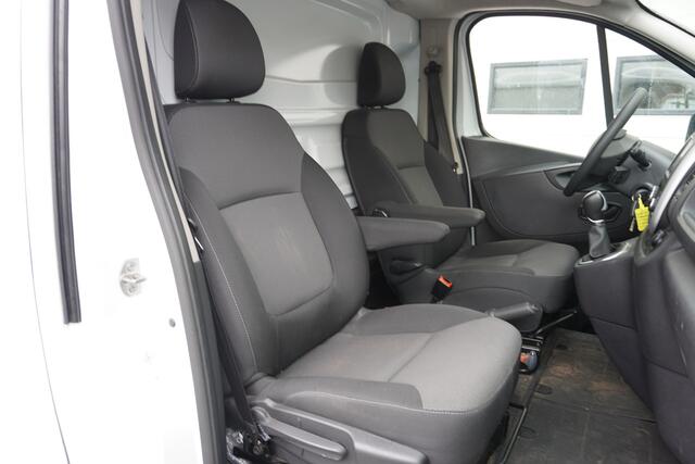 Renault TRAFIC 2.0 dCi 146PK Automaat EURO 6 - Airco - Cruise - Navi - Trekhaak - ¤13.950,- Excl.