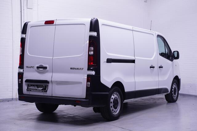 Renault TRAFIC 2.0 DCi 120 pk L2H1 Airco, Slechts 29 dkm Keyless Entry, Laadruimte Pakket, PDC achter, 3-Zits