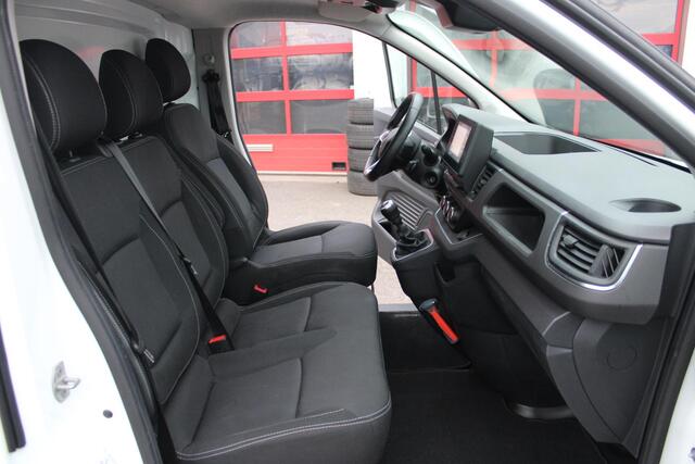 Renault TRAFIC 2.0 dCi 110 T30 L2H1 Business Trekhaak/Navi/Led