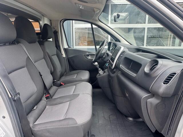 Renault TRAFIC 2.0 DCi 120PK L2H1 GB / Airco / Navi / Cruise