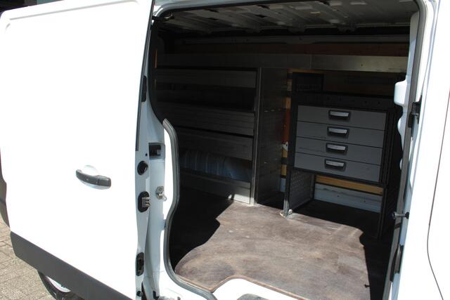 Renault TRAFIC 2.0 dCi 120 T29 L2H1 Comfort Airco | Navigatiesysteem | Parkeer sensoren