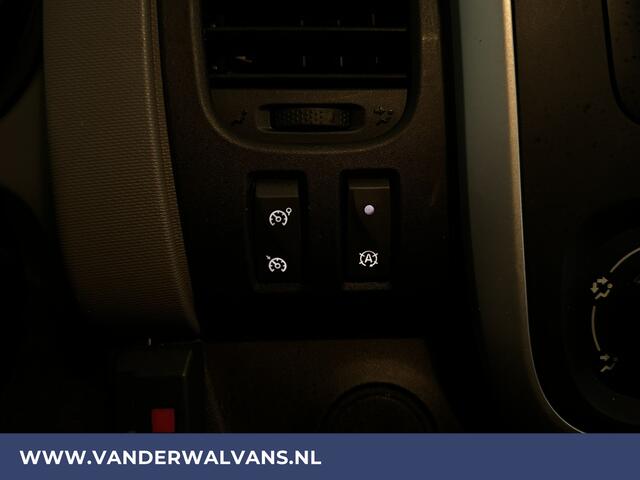 Renault TRAFIC 1.6 dCi L2H1 Euro6 Airco | Imperiaal | Trekhaak | Navigatie | Cruisecontrol Parkeersensoren, Bijrijdersbank
