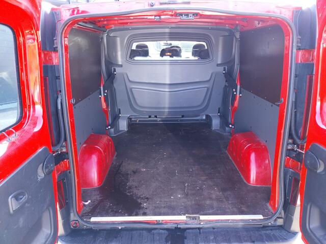 Renault TRAFIC 1.6 dCi T29 L2H1 DUBBEL CABINE Comfort NAVI CRUISE AIRCO