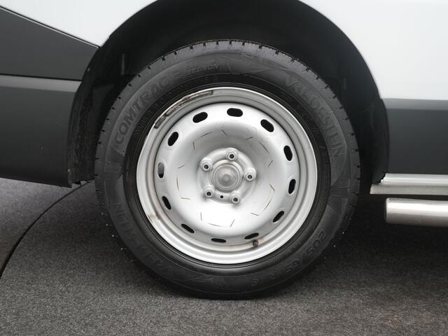 Renault TRAFIC 2.0 dCi 120 T29 L2H1 Work Edition - All seasonbanden - Sidebars - Trekhaak
