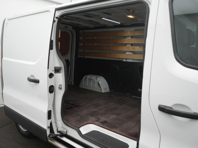 Renault TRAFIC 2.0 dCi 120 T29 L2H1 Work Edition - All seasonbanden - Sidebars - Trekhaak