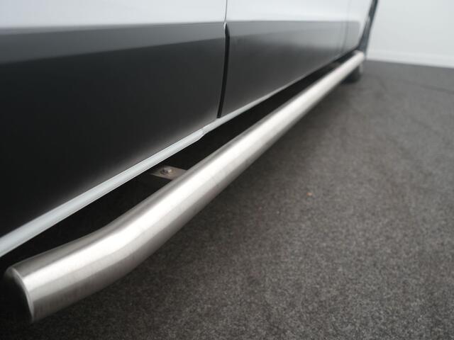 Renault TRAFIC 2.0 Blue dCi 130 T30 L2H1 Start - All seasonbanden - Achteruitrijcamera - Sidebars - Trekhaak