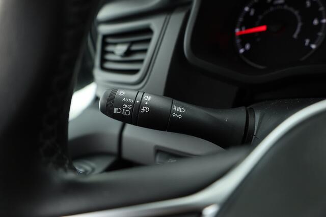 Renault TRAFIC 2.0 dCi 130 T30 L2H1 Work Edition | Trekhaak | Cruise | Camera | Bluetooth