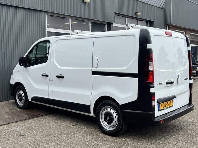 Renault TRAFIC 1.6 dCi 2x Schuifdeur Kastinrichting Airco Cruise controle Kastinrichting 3-Persoons Telefoonverbinding Parkeersensoren achter 1e eigenaar Euro 6 Dealer onderhouden