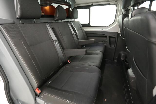 Renault TRAFIC 1.6 dCi T29 L2H1 | Dubbele Cabine | 6 Persoons | MARGE! | Airco Cruise Navi Trekhaak PDC