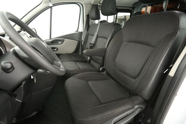 Renault TRAFIC 1.6 dCi T29 L2H1 | Dubbele Cabine | 6 Persoons | MARGE! | Airco Cruise Navi Trekhaak PDC