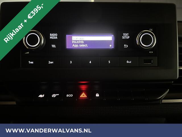 Renault TRAFIC 2.0 dCi 131pk L2H1 Euro6 RIJKLAAR Airco | LED | Cruisecontrol | 2500kg Trekhaak Bijrijdersbank