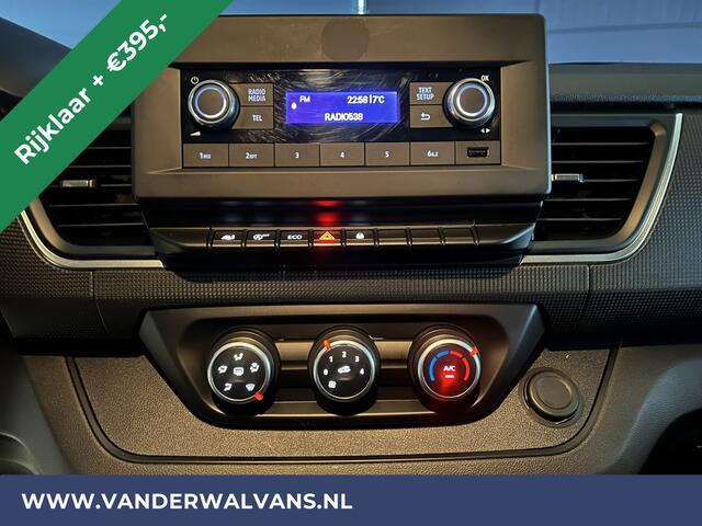 Renault TRAFIC 2.0 dCi 131pk L2H1 Euro6 RIJKLAAR Airco | LED | Cruisecontrol | 2500kg Trekhaak Bijrijdersbank