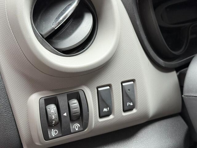 Renault TRAFIC 1.6 DCI Airco usb cruise control trekhaak pdc 3zits