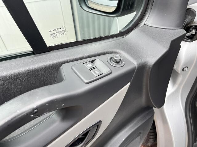 Renault TRAFIC 1.6 dCi T29 L2H1 DC Marge Btw / Bpm vrij Airco Cruise controle Navigatie 5 persoons Dubbele cabine Euro 5 Lang Verlengde wielbasis 1e eigenaar Ex overheid