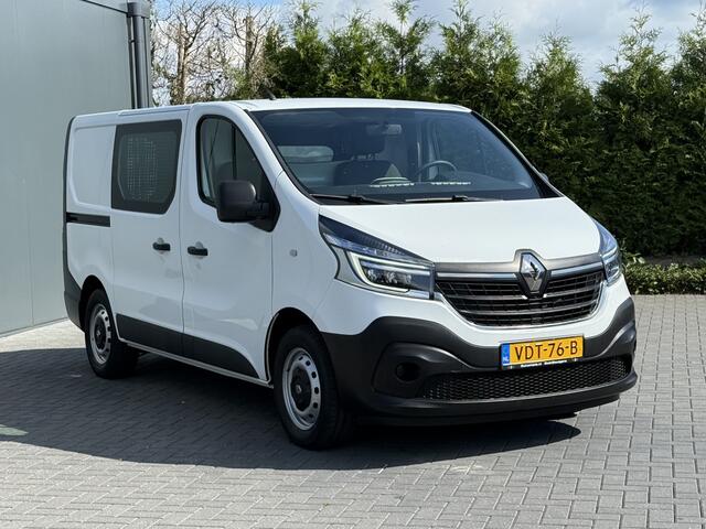 Renault TRAFIC 2.0 dCi 120 PK / L1H1 / 20.550 KM !!! / 2x SCHUIFDEUR / TREKHAAK / AIRCO / CRUISE / NAVI / LED