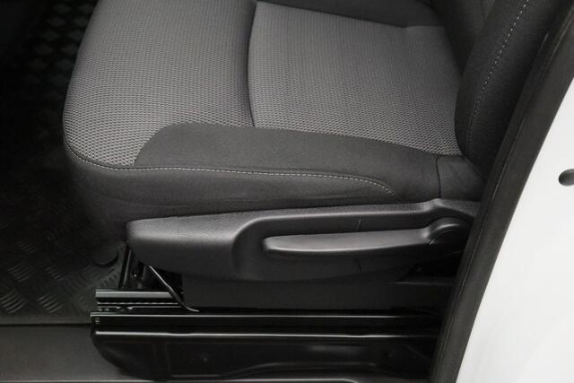 Renault TRAFIC 2.0 Blue dCi 130 T29 L1H1 Advance 2024 NAP | Airco | Carplay | Cruise conrol | Camera | LED | PDC | Sidebars | Elektrische ramen + spiegels | Centrale vergrendeling op afstand | DAB | Trekhaak