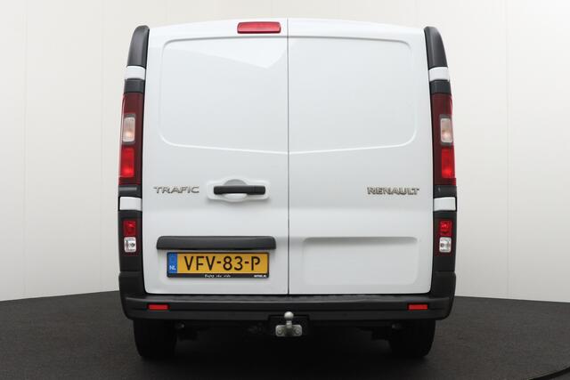 Renault TRAFIC 2.0 dCi 120 PK T29 L1H1 Comfort 3-Pers Carplay Navi Trekhaak