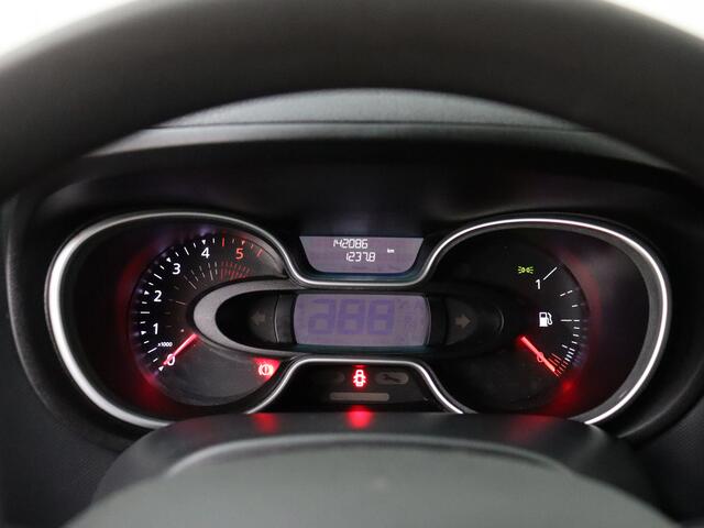 Renault TRAFIC 2.0DCi 120PK Dubbele Cabine Lang | 2xSchuifdeur | Navigatie | Camera | Imperiaal | Trekhaak | Airco | Cruise