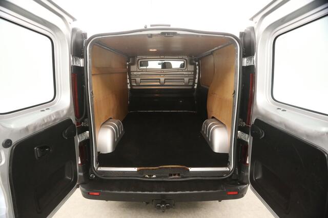 Renault TRAFIC 1.6 dCi T29 L1H1 Airco Cruise Navigatie PDC 3 Persoons Trekhaak