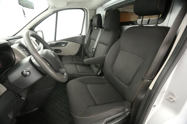 Renault TRAFIC 1.6 dCi T29 L1H1 Airco Cruise Navigatie PDC 3 Persoons Trekhaak