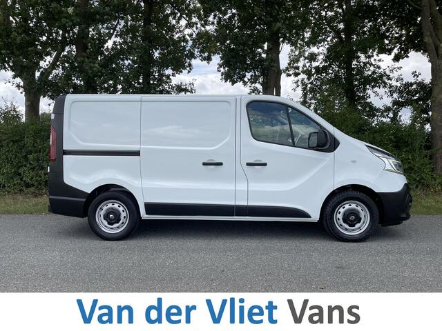 Renault TRAFIC 2.0 dCi 120pk E6 R-link 3-zits Lease ¤246 p/m Airco, Navi, PDC, Trekhaak, Imperiaal, Cruise controle, onderhoudshistorie aanwezig