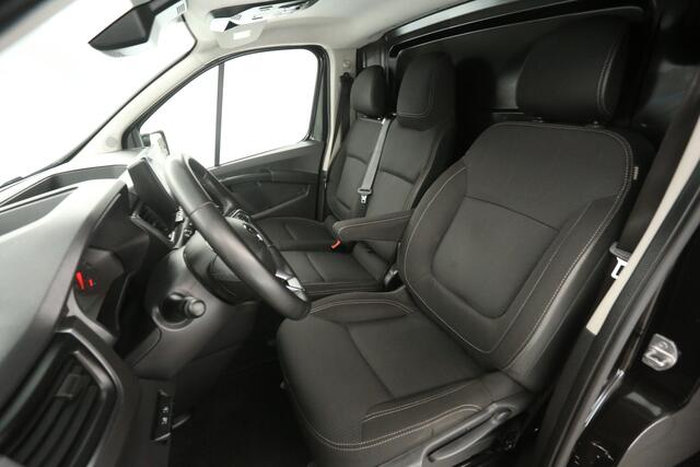 Renault TRAFIC 2.0 dCi T30 L2H1 150PK Automaat Airco Camera Cruise Navi PDC 3 Persoons Trekhaak